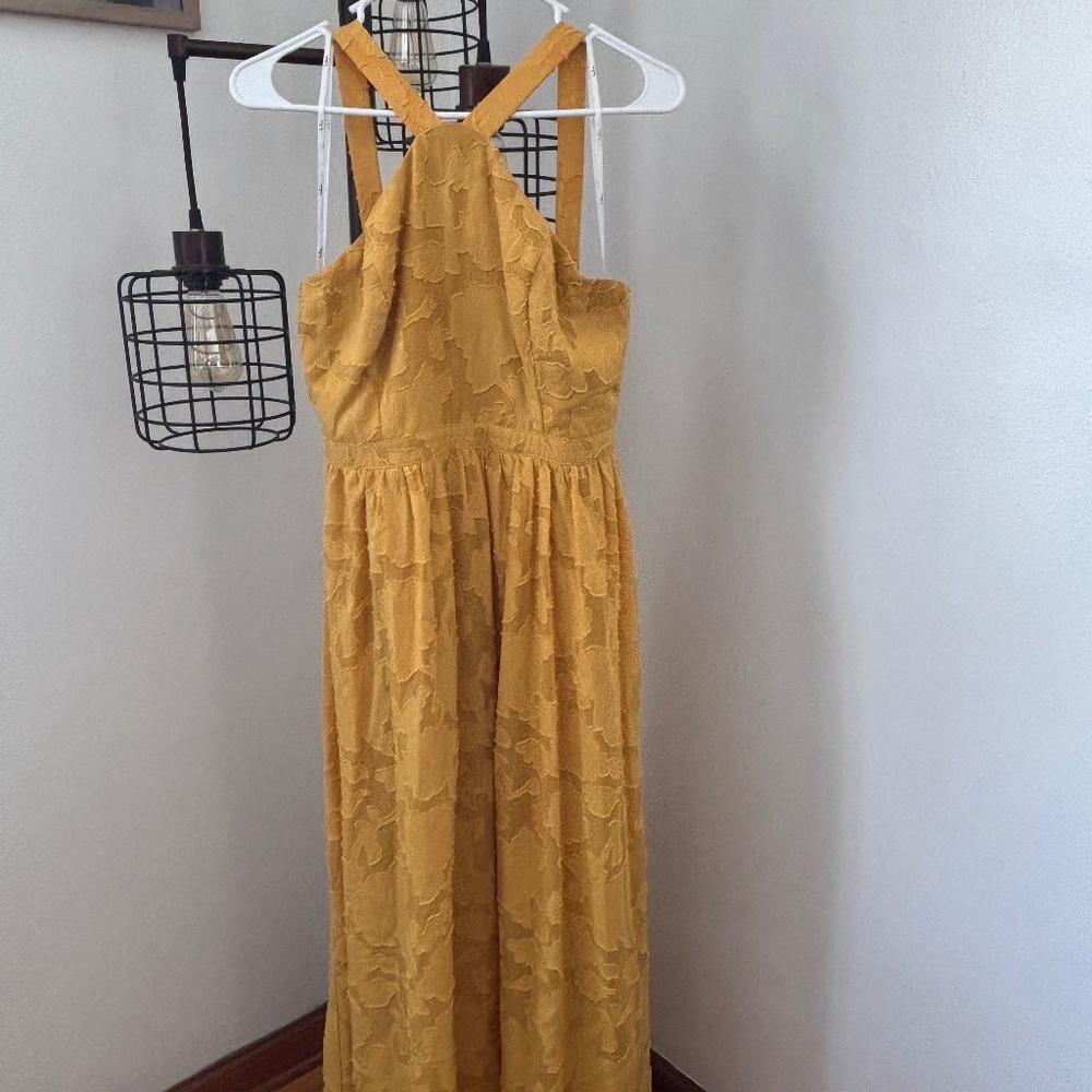 Lulu’s marigold dress